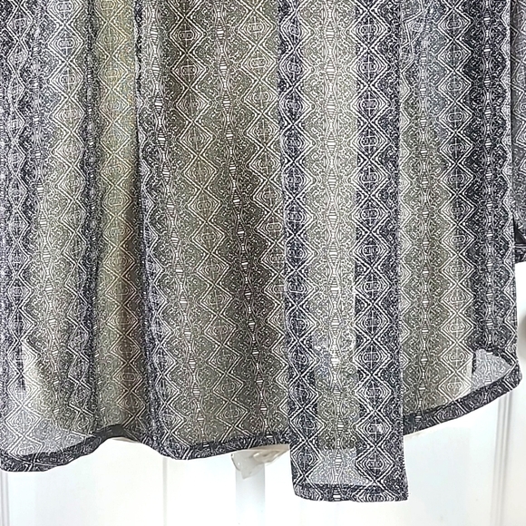 Unique Spectrum Boho Mirror Blouse - Picture 3 of 13